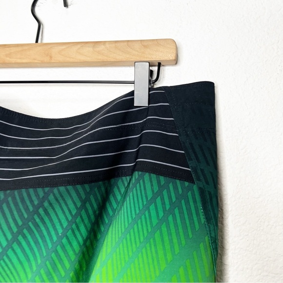 NWT Billabong Fluid Pro Swim Trunks Recycler Boardshorts 20" - Picture 8 of 13